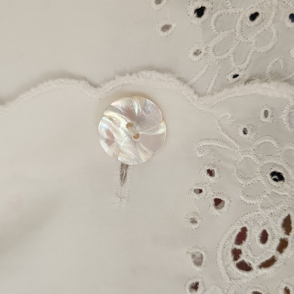 Blouse - Picture 9 of 9